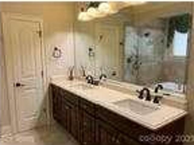 Home For Rent In Sherrills Ford, North Carolina