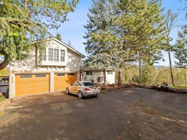 Home For Sale In Milwaukie, Oregon