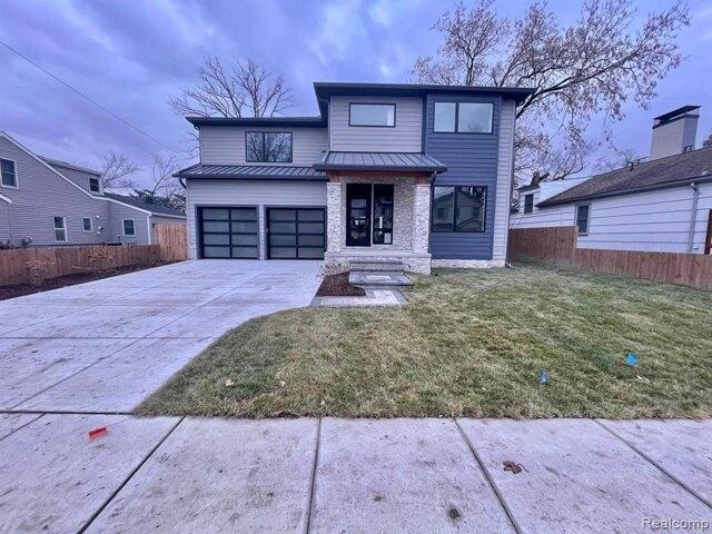 Home For Sale In Birmingham, Michigan