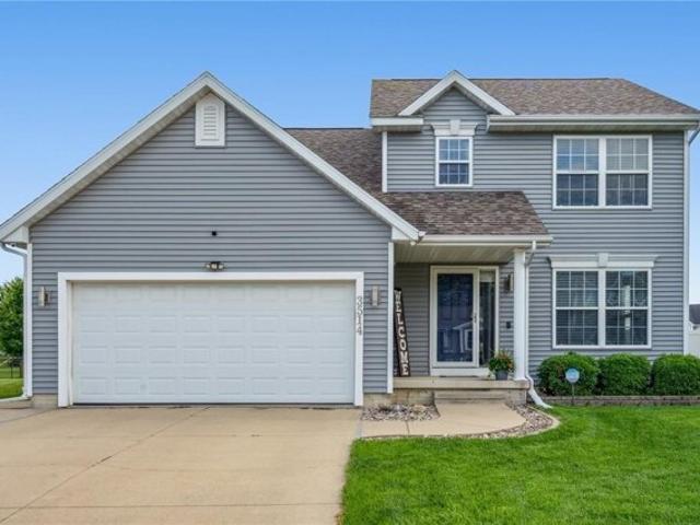 Home For Sale In Cedar Rapids, Iowa