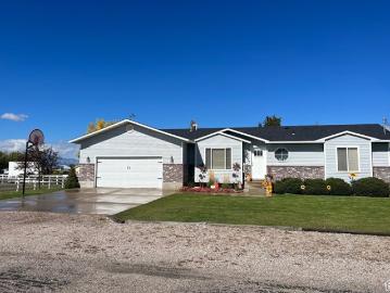 Home For Sale In Downey, Idaho