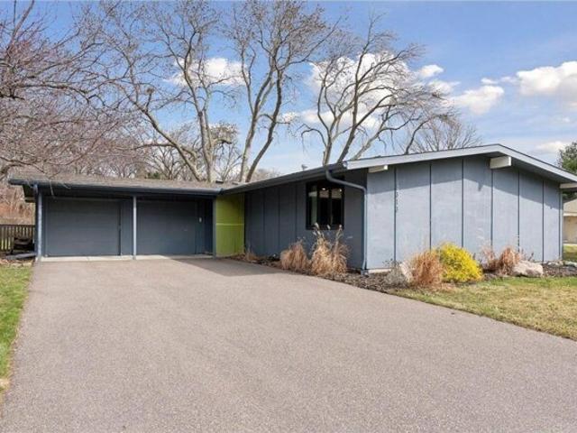 Home For Sale In Edina, Minnesota