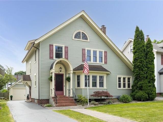 Home For Sale In Irondequoit, New York
