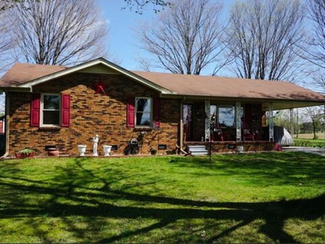 Home For Sale In Portland, Tennessee