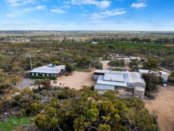 Home, Guest House & Income Potential on 12.5 Acres Near the Murray River