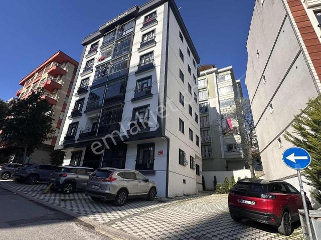 Home Gayrimenkul Den Kartalda Merkezi Konum Yeni Satılık Daire!