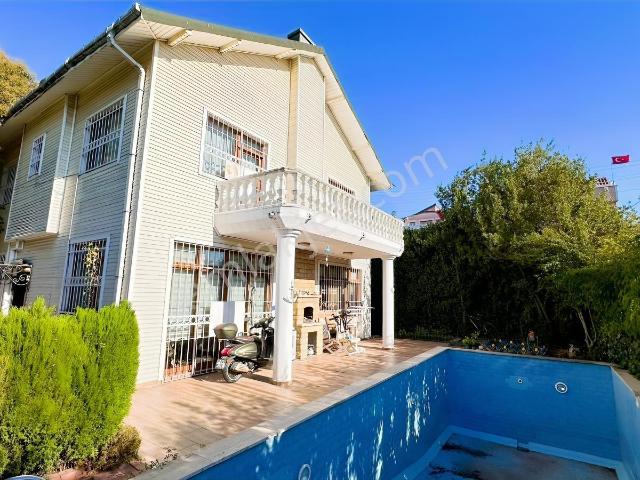Home Gayrimenkulden Daire Fiyatına Havuzlu Satılık Villa