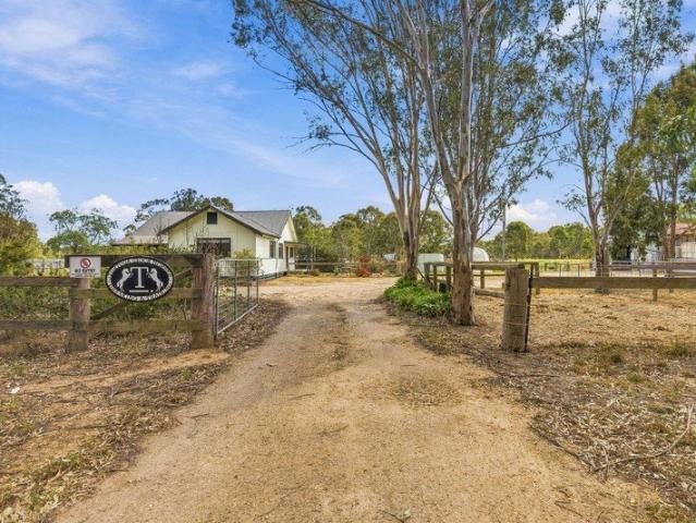Home, Horses & 15 Acres in Briagolong