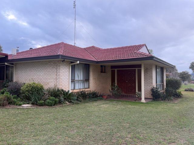 Home in a quite rural setting