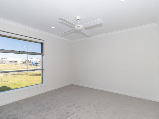 HOME IN BURRUM HEADS