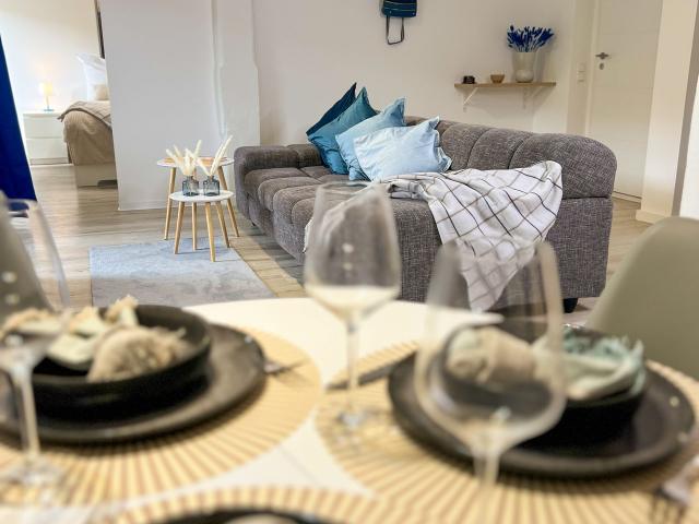 Home Inn Apartments, Minden Amsterdam Apartments for Rent