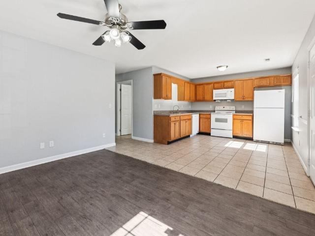 Home Place Apartments 1 Bedroom Apartment for Rent at 913 State Line Rd, East Ridge, TN 37412