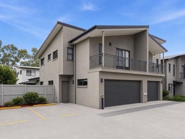 Home, Sweet Home! Contemporary Family Luxury in a Premier Lifestyle Setting