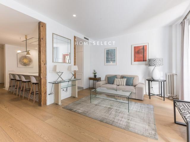 Home Select alquila piso amueblado, exterior en el corazón del barrio de Salamanca