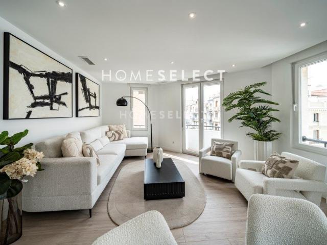 Home Select alquila piso exterior amueblado y recién reformado de 2 dormitorios a escasos metros del Retiro!