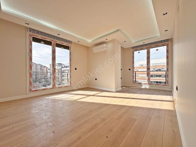 Home Vizyon Bahçelievler Merkez'de Satılık Sıfır Süper Lüx 5+2 Otoparklı Dublex Daireler
