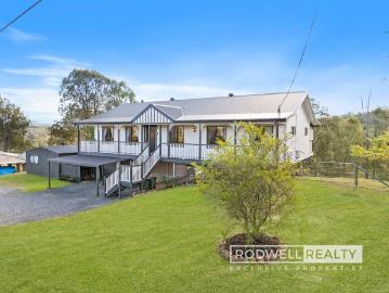 Home with Heart, Studio & Views. 1.17 acres