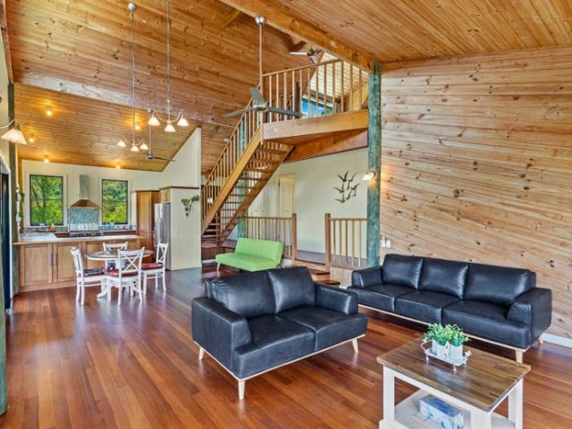 Home with magnificent panoramic views