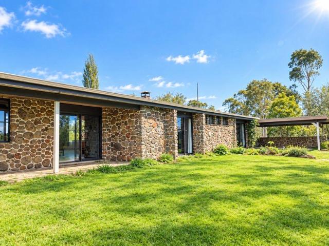 Home with Rustic Character & Peaceful Surroundings