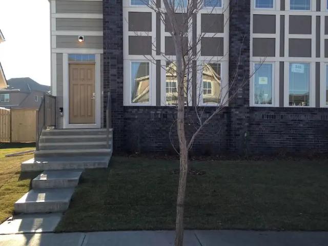 Home 3 BRM  3.5 Bath  Living and Family room