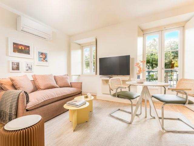 Homeclub | Bright 1BR Apartment in Estrela