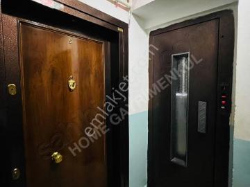 Home'dan Bahçelievler Soğanlı Mah'de 2+1 95m2 Satılık 2.kat Dair
