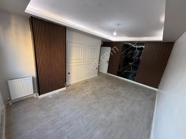 Home'dan Site İçinde 2+1 140m² Otoparklı Dev Teraslı Özel Daire