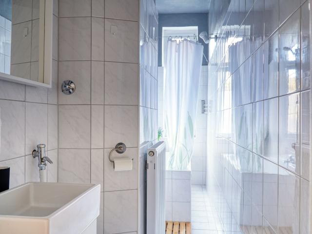 HOMEFY DESIGN APARTMENT GREAT LOCATION RÜTTENSCHEID, Essen Amsterdam Apartments for Rent