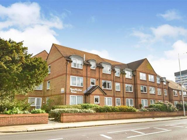 Homeheather House, Ilford IG4, 1 bed flat to rent, £1,395 pcm | PrimeLocation