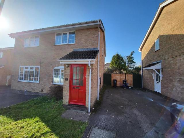 Homeleaze Road, Bristol BS10 2 bed semi detached house to rent £1,495 pcm £345 pw