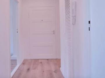 Homely single bedroom in a 3 bedroom apartment in Britz