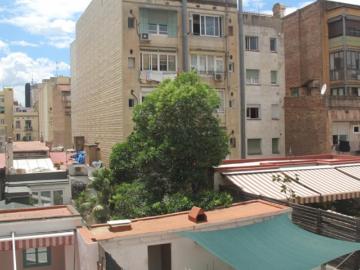 Homely single bedroom near the Fontana metro