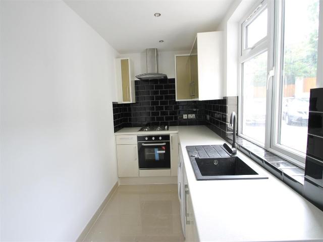 Homesdale Centre, Bromley BR1, 2 bed flat to rent, £1,575 pcm | PrimeLocation