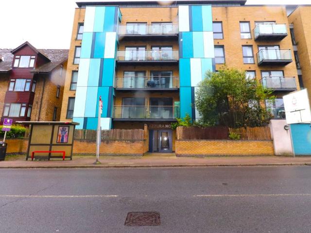 Homesdale Road, Bromley BR2, 2 bed flat to rent, £1,650 pcm | PrimeLocation