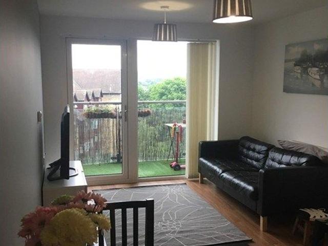 Homesdale Road, Bromley BR2, 2 bed flat to rent, £1,750 pcm | PrimeLocation
