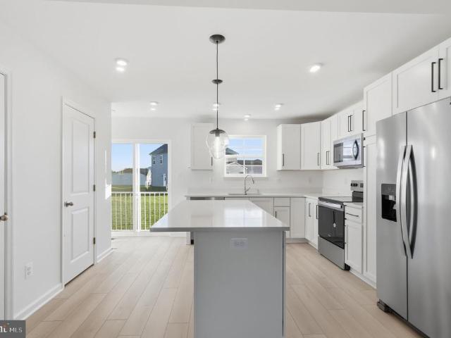 HOMESITE 425 Leader Road