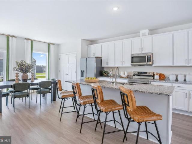 HomeSite 565 Sherman Avenue