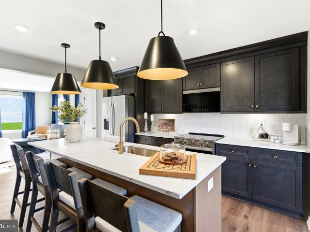 HOMESITE 601 Fontana Circle