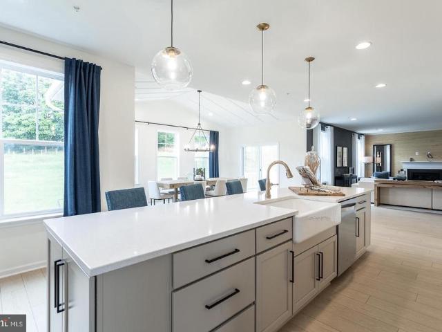 HOMESITE 677 Stuart Street
