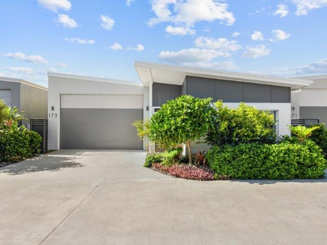 Homesite #173 Serenitas 'Latitude 25' Lifestyle Resort with ' RV GARAGE'
