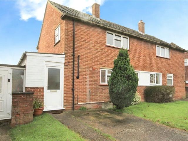 Homestall, Guildford, Surrey, UK GU2, 4 bed end terrace house to rent, £2,500 pcm | PrimeLocation