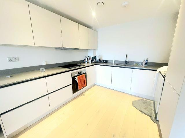 Homestead Heights, Tottenham Lane, Crouch End N8, 1 bed flat to rent, £2,400 pcm | PrimeLocation