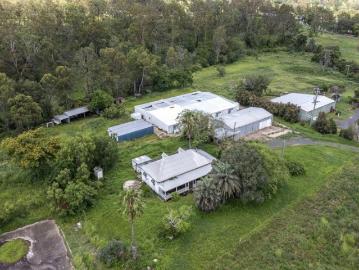 Homestead on 4.4ha 10.87 acres Just 15 Minutes to Toowoomba CBD!