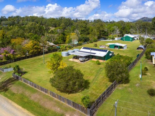 Homestead Living at Its Finest Fully Established, Beautifully Presented & Ready to Enjoy