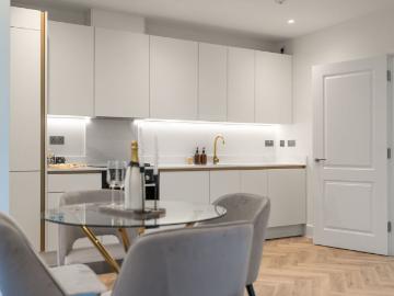Homestead Road, Drake House WD3, 2 bed flat to rent, £1,950 pcm | PrimeLocation