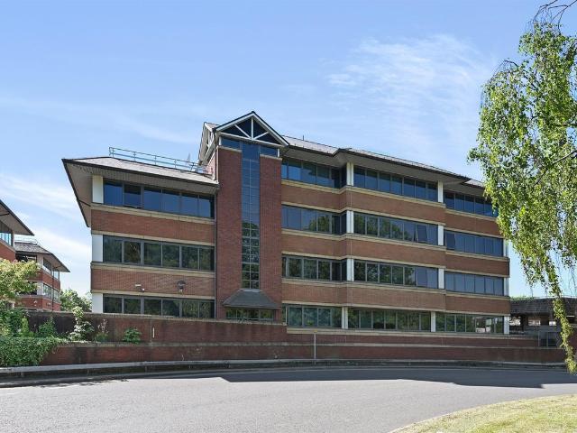 Homestead Road, Rickmansworth WD3, 1 bed flat to rent, £1,400 pcm | PrimeLocation
