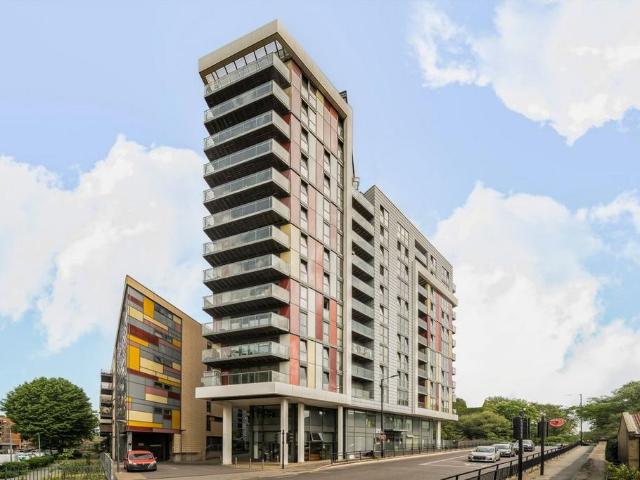 Homerton Road, London E9 1 bed flat to rent £2,000 pcm £462 pw