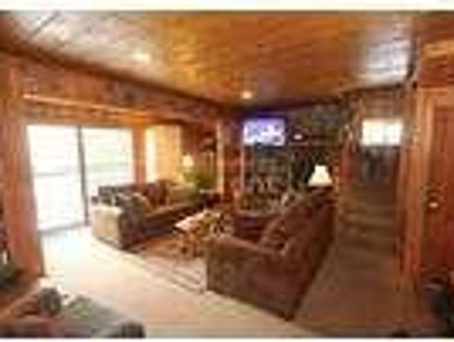 Homewood 3 Bedrooms 2 bathrooms cabin