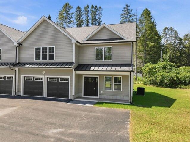 Homeward Ave Unit B, Uxbridge, Condo For Sale