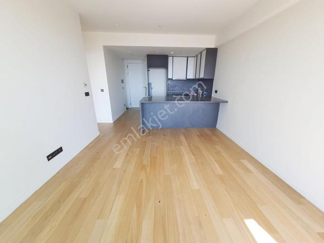 Hometown Gayrimenkulden Tablo Adalarda Manzaralı Kiralık 2+1